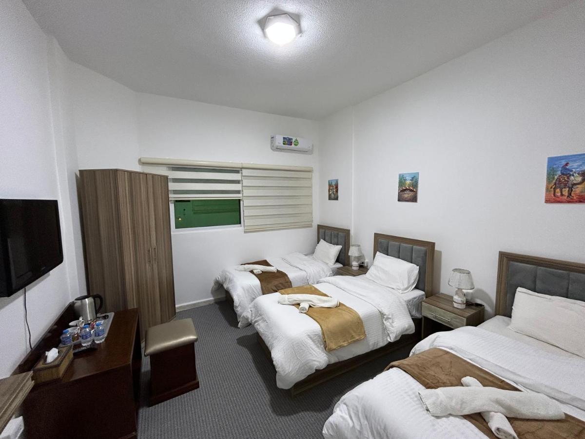 Petra Pass Hostel Вади Муса Экстерьер фото